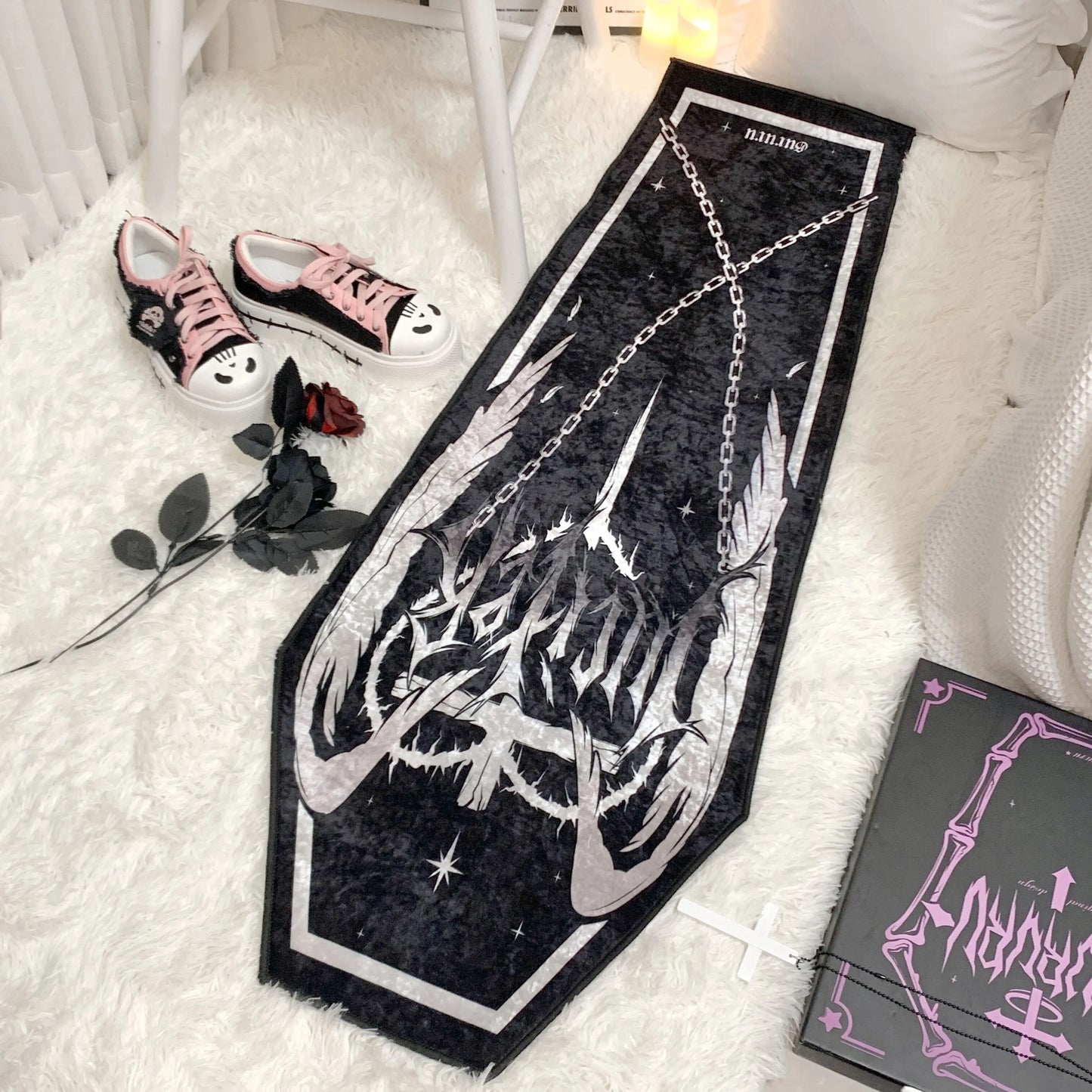 Coffin carpet